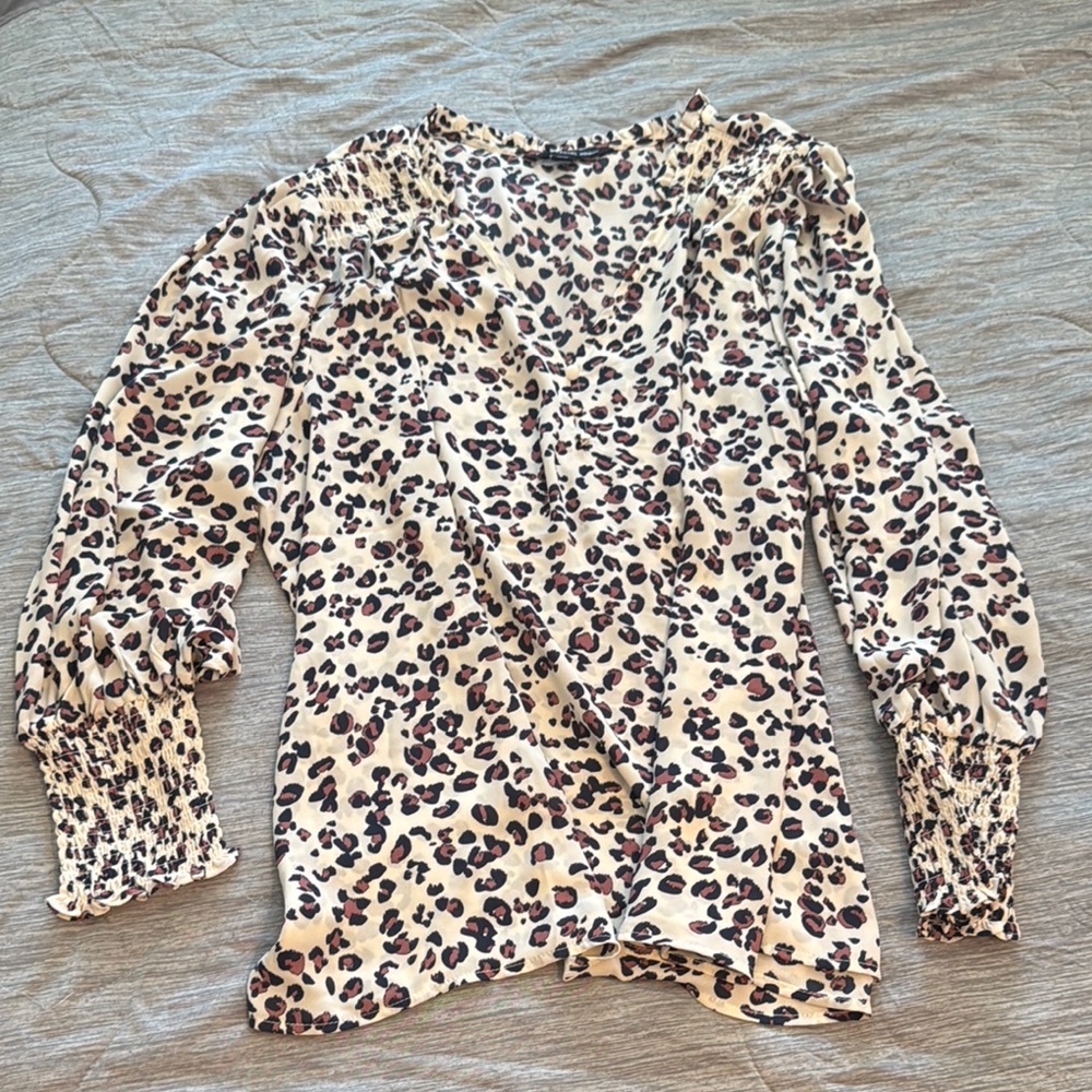 Zac & Rachel Cream and Brown Ruffled Smocked Blouse